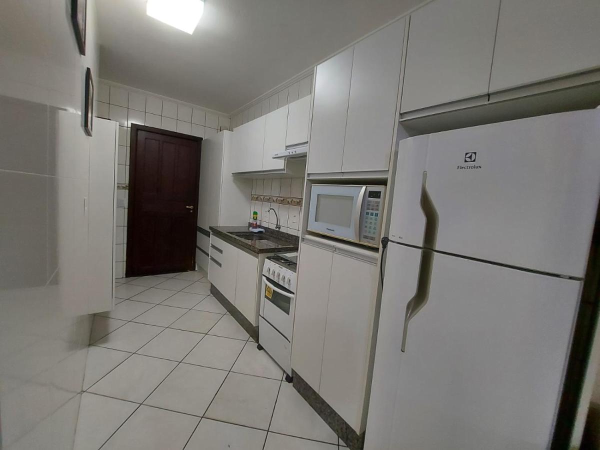 Apartamento 12 - Bombinhas - 200 Metros Da Praia Luaran gambar