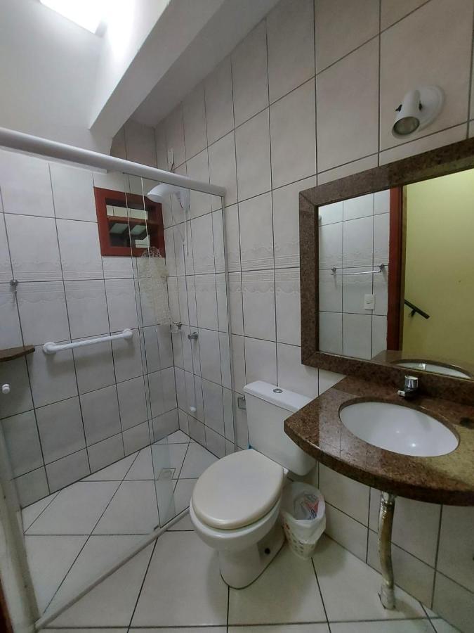 Apartamento 12 - Bombinhas - 200 Metros Da Praia Luaran gambar