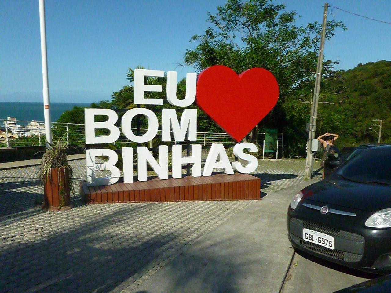 Apartamento 12 - Bombinhas - 200 Metros Da Praia Luaran gambar