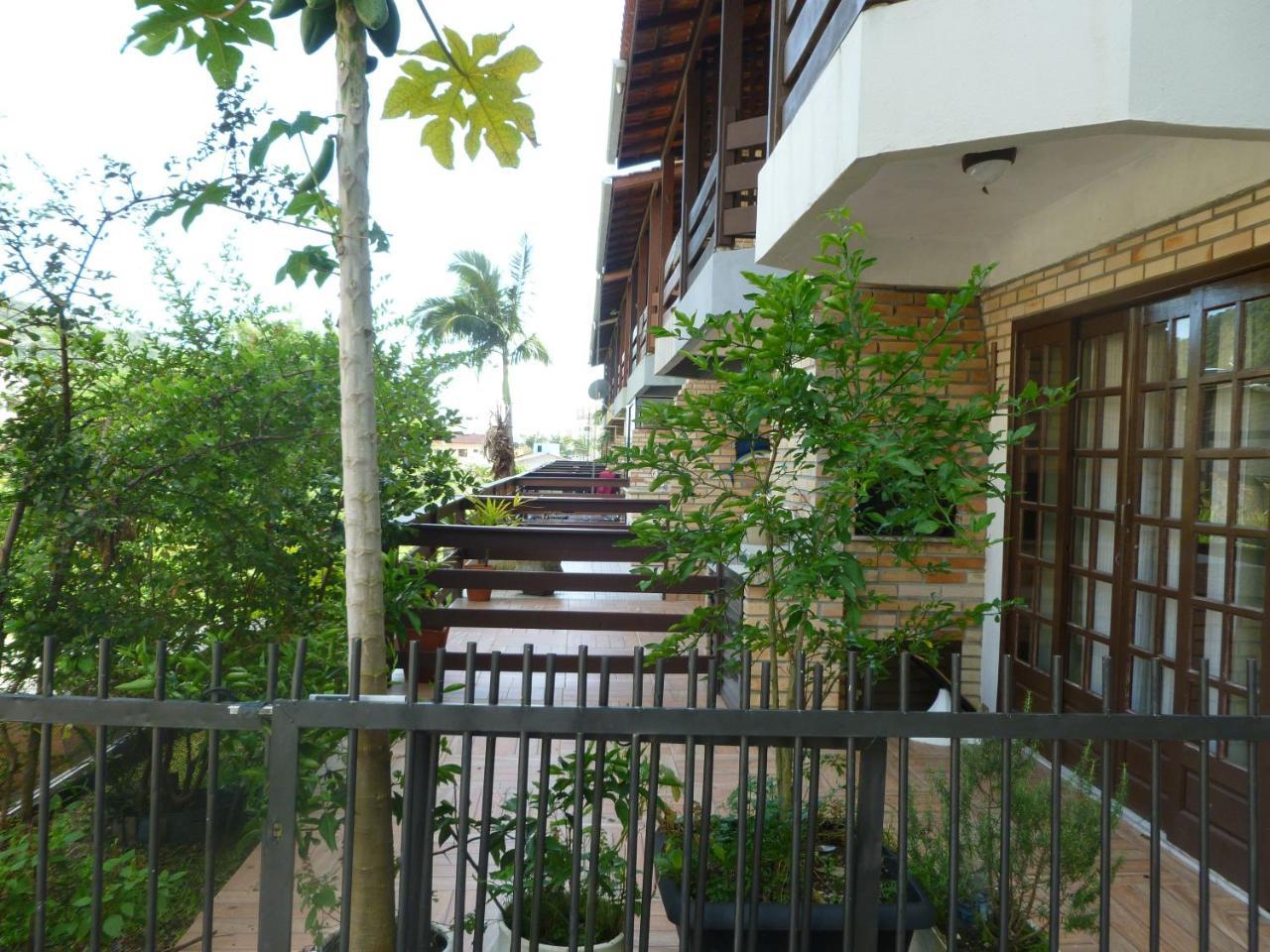 Apartamento 12 - Bombinhas - 200 Metros Da Praia Luaran gambar